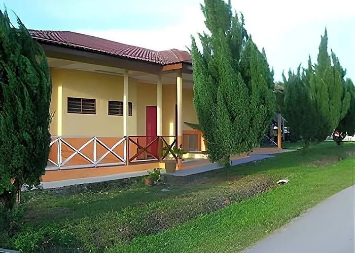 Tanjung Uda River Resort